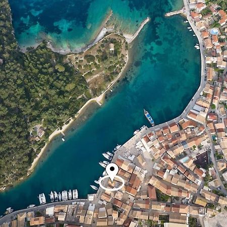 The Captain'S Bridge Gaios Bagian luar foto